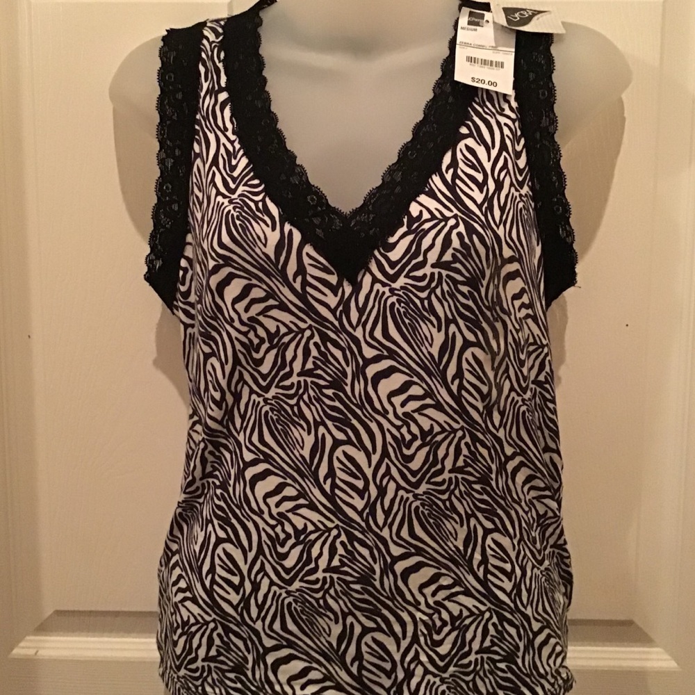 Worthington Stretch V-Neck Top Medium